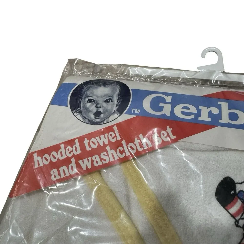NOS Raggedy Ann & Andy Little Raggedys Baby Hooded Towel & Cloth Bath Set GERBER